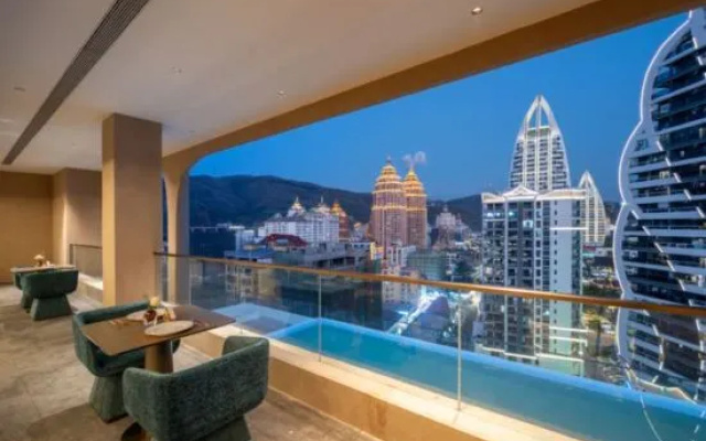 Crystal Orange Xishuangbanna Gaozhuang Starlight Night Market – Balcony – Xishuangbanna
