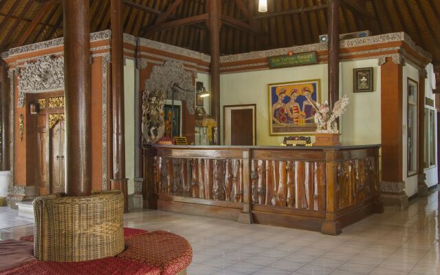 Bali Taman Beach Resort & Spa - Lovina
