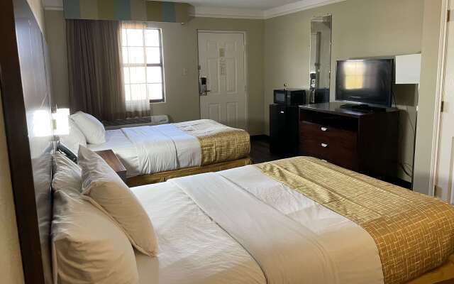 Travelodge by Wyndham Tuscaloosa