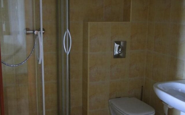 Weranda Restaurant & Rooms