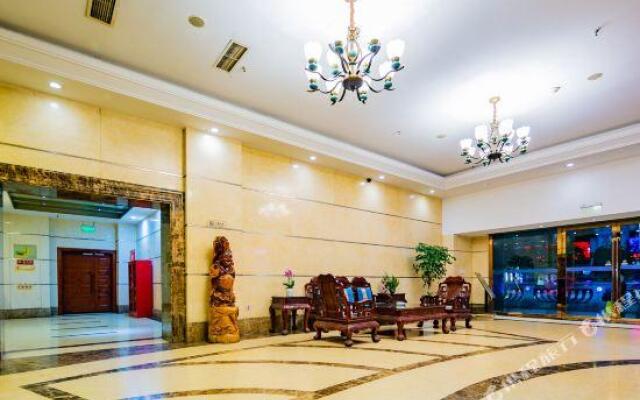 Yafu Hotel (Chongqing Yangjiaping Pedestrian Street)