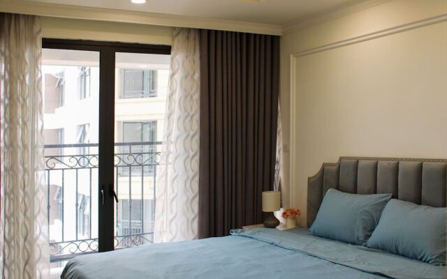 D' Le Roi Soleil Luxury Apartment Wesstlake