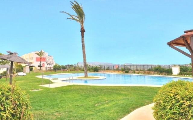 Apartment - 3 Bedrooms with Pool and WiFi - 107926