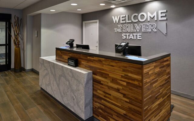 Hampton Inn & Suites Las Vegas Airport