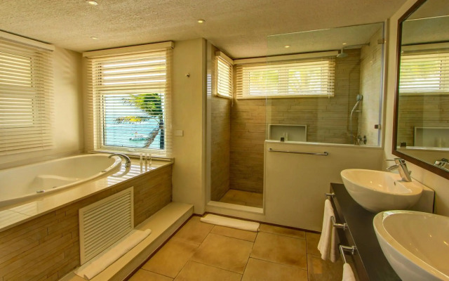 Solana Beach - Adults Only