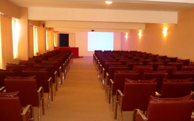 Abana Berrunil Otel
