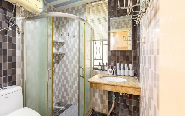 Locals Boutique Apartment Qianshan No.9
