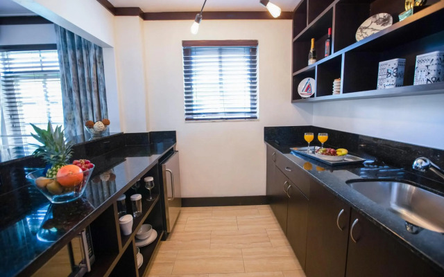 Lincoln Arms Suites