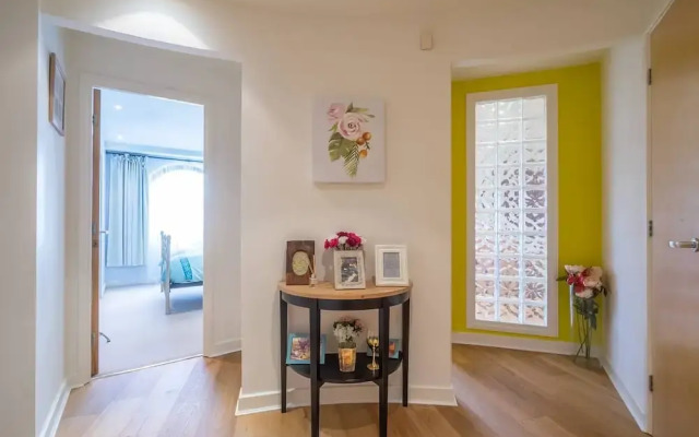 City Center Apartment - Superb Location