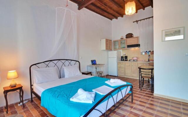 Persephone - Newly Renovated Cycladic Studio