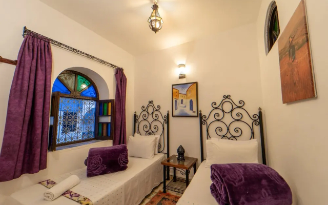 Dar Nokhba Inn