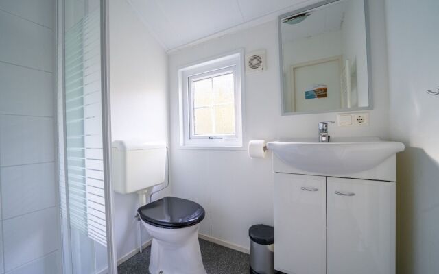 Comfortable Chalet Near Park De Veluwe