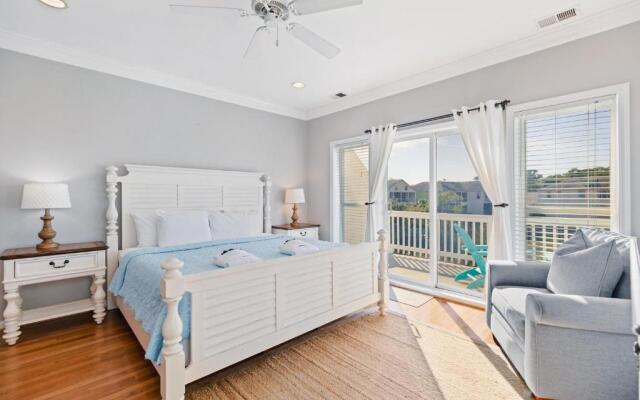 91 Waters Edge Folly Charm