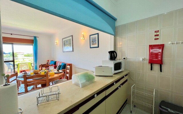 Albufeira Classic 1 With Pool by Homing