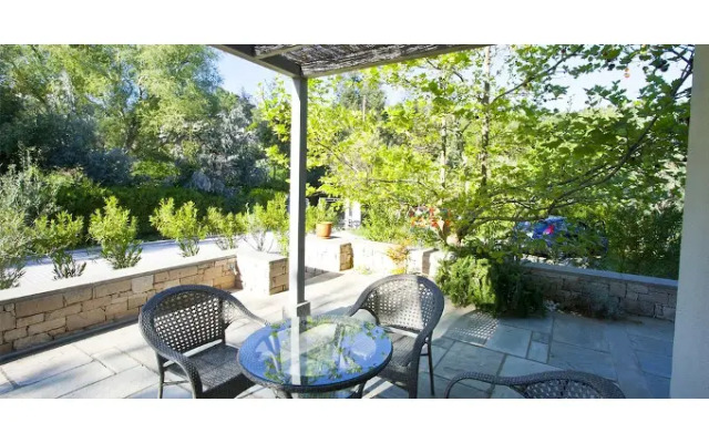 Feebles Garden House, Spathies