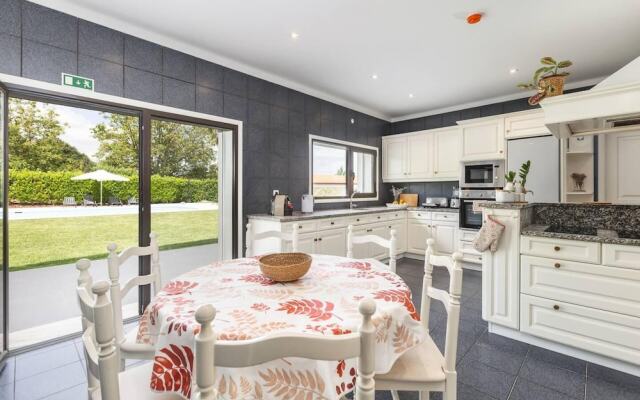 Stunning 6-bed House in Brito, Guimaraes