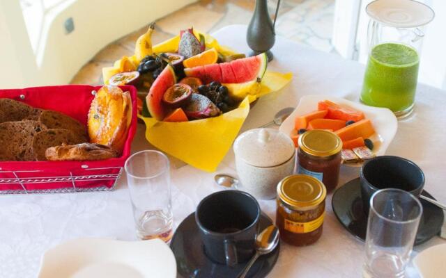 La Residence Des Cafeiers - Le Tampon (Adults Only)