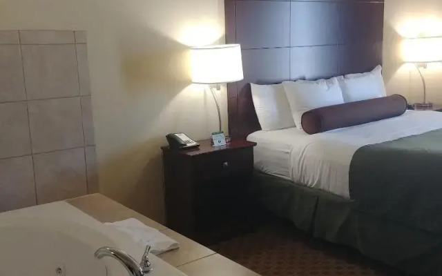 Cobblestone Hotel & Suites – Broken Bow