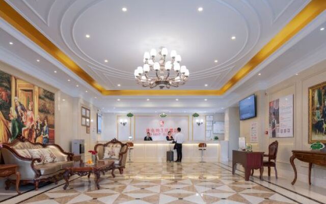 Vienna 3 Best Hotel Vienna (Zhengzhou Shuanghu Avenue Subway Station)