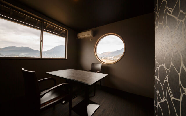 Yufuin Luxury Villa -zakuro-