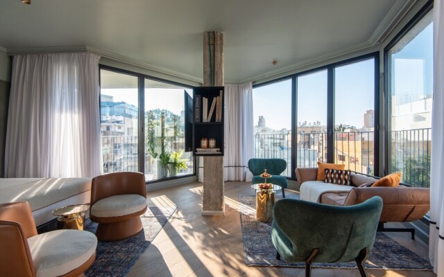 Mayer House