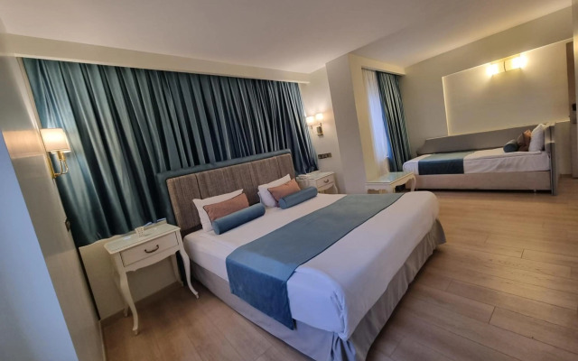 Momentus Hotel Alexandra