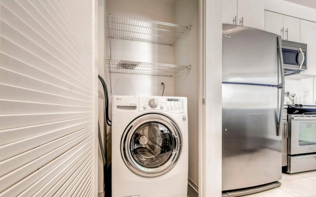 Global Luxury Suites at Kendall East