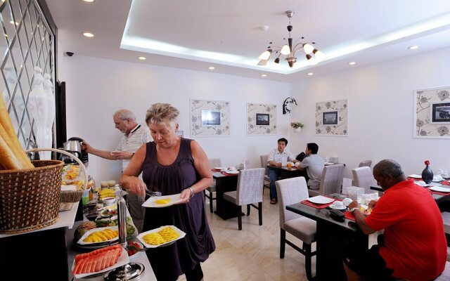 Hanoi Glance Hotel