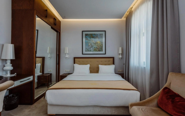 Golden Palace Batumi Hotel & Casino