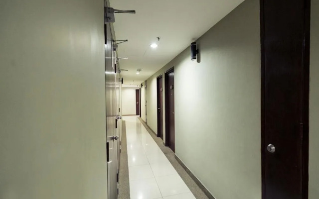 OYO 244 Family Hotel