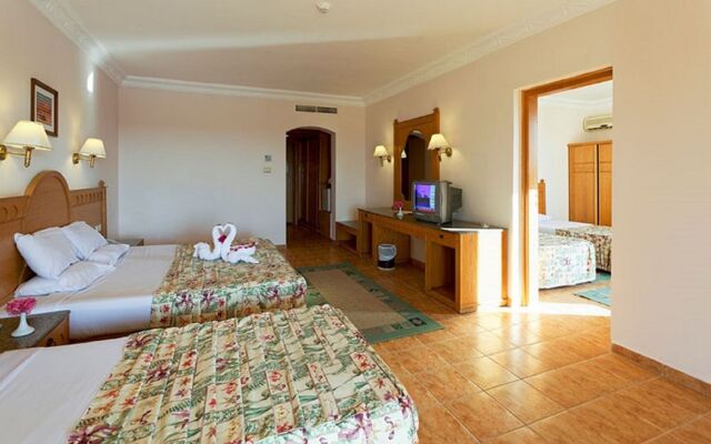 Pensee Royal Garden Beach Resort