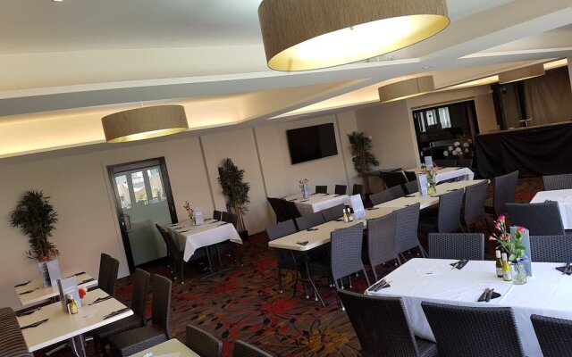 OSheas Windsor Hotel