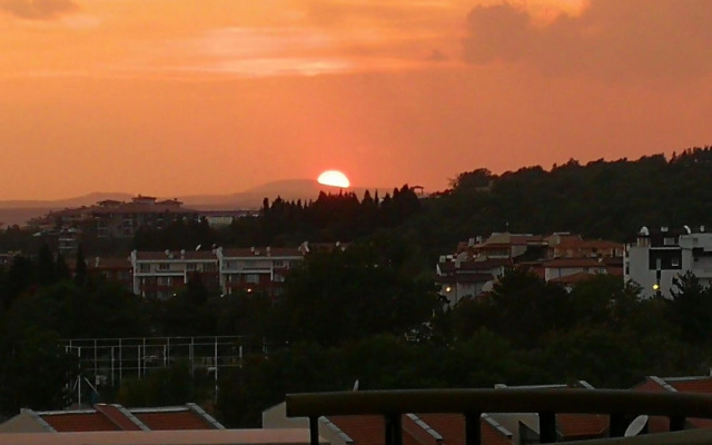 Harmony Suites Apartment