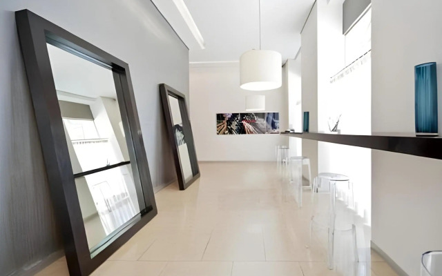 Puerta Alameda Suites