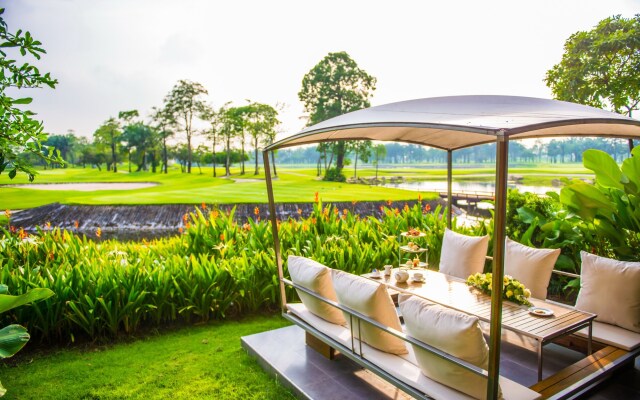 Summit Windmill Golf Suite Hotel @Suvarnabhumi