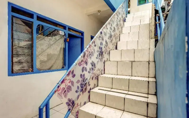 Homestay Jenggolo by Oyo Rooms