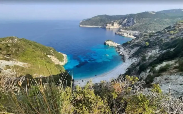 Live the Summer Dream at Gaios Cozy Retreat