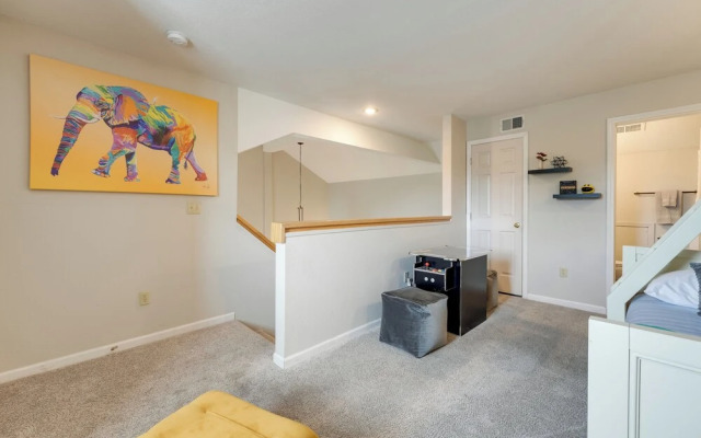 Fireplace, Indoor Pool Access! Family Branson Unit