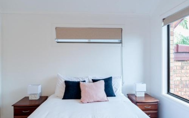 Byron Bay Accom Unit 4 63 Shirley Street, Byron Bay- Mango Tree – Guest Rooms – Byron Bay