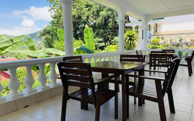 Oceanic View Apartments