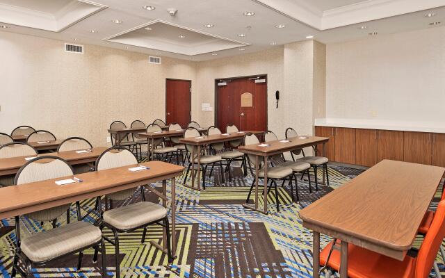 Holiday Inn Express Hotel & Suites Conroe I-45 North by IHG