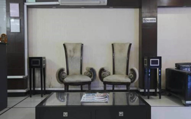 Fabhotel Cameron
