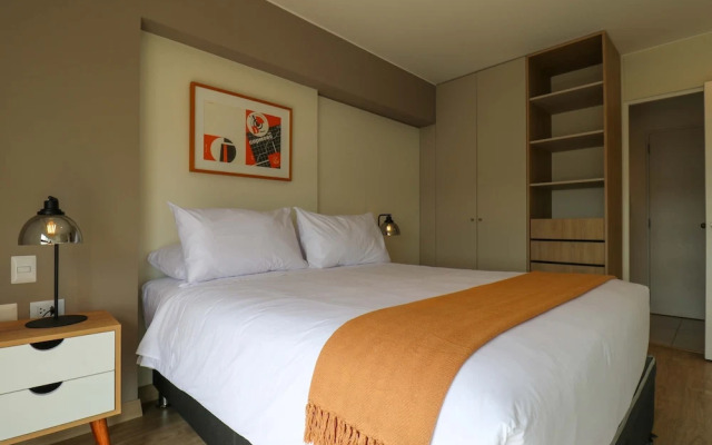 w Spectacular 2BR With Balcony in Miraflores