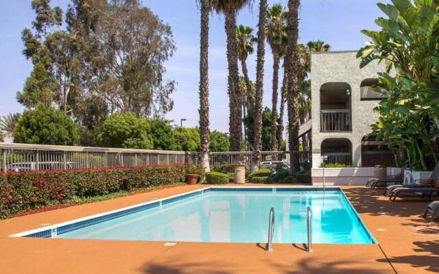 Quality Inn Riverside near UCR and Downtown