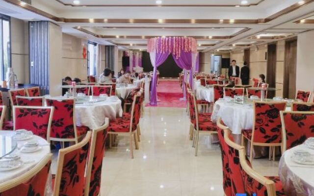 Wuhu Business Hotel