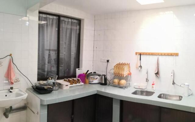 TB HOMESTAY Tasek klebang(taman bertuah) 10pax wifi