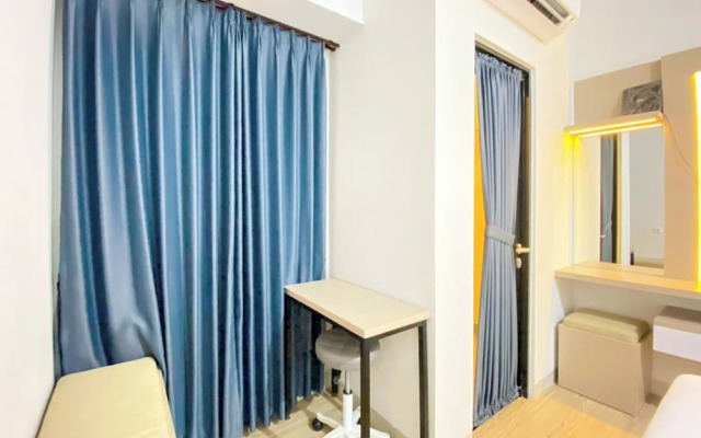 Good Choice And Homey Studio At The Alton Apartment