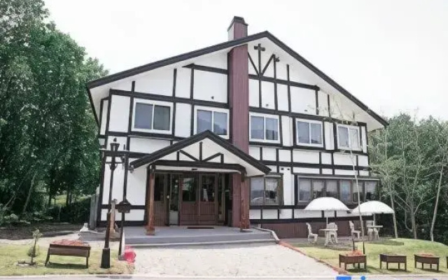 Petit Hotel Garden Matsubushi