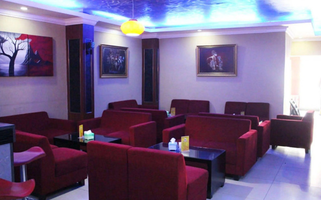 Hollywood Hotel