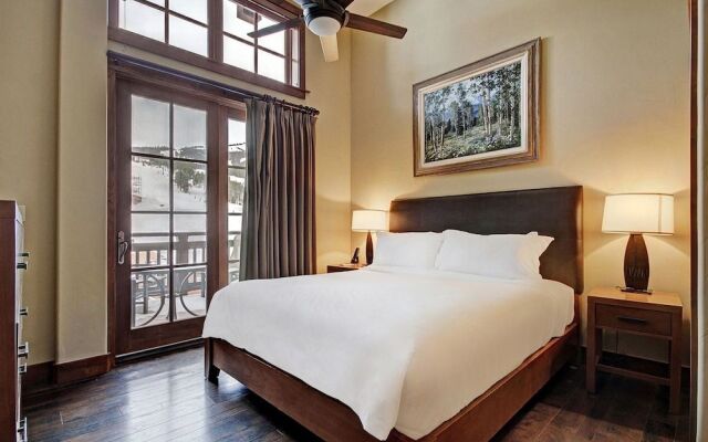 One Ski Hill Place S8501